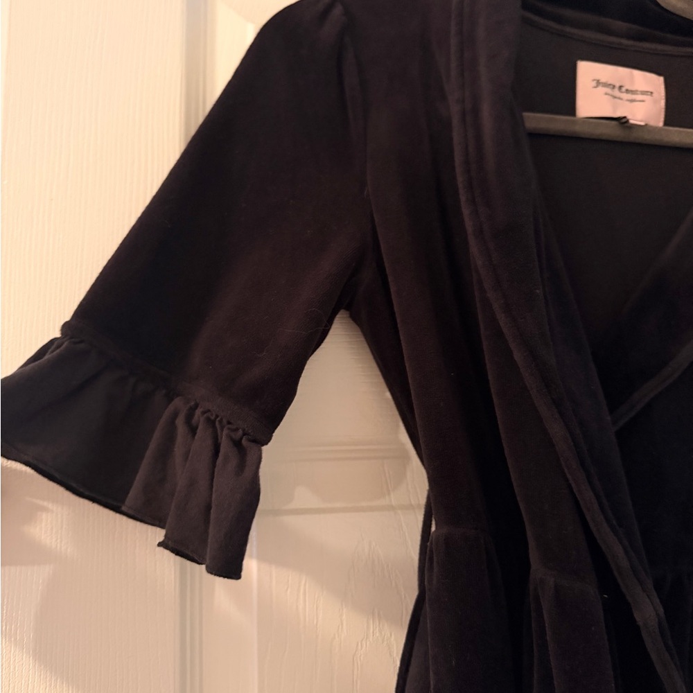 Juicy Couture Black robe with Ruffle Sleeves - Picture 5 of 7